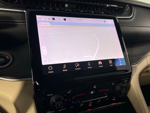 Used 2023 Jeep Grand Cherokee L Limited image 15