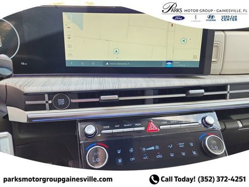 New 2025 Hyundai Santa Fe Calligraphy AWD/4WD image 21