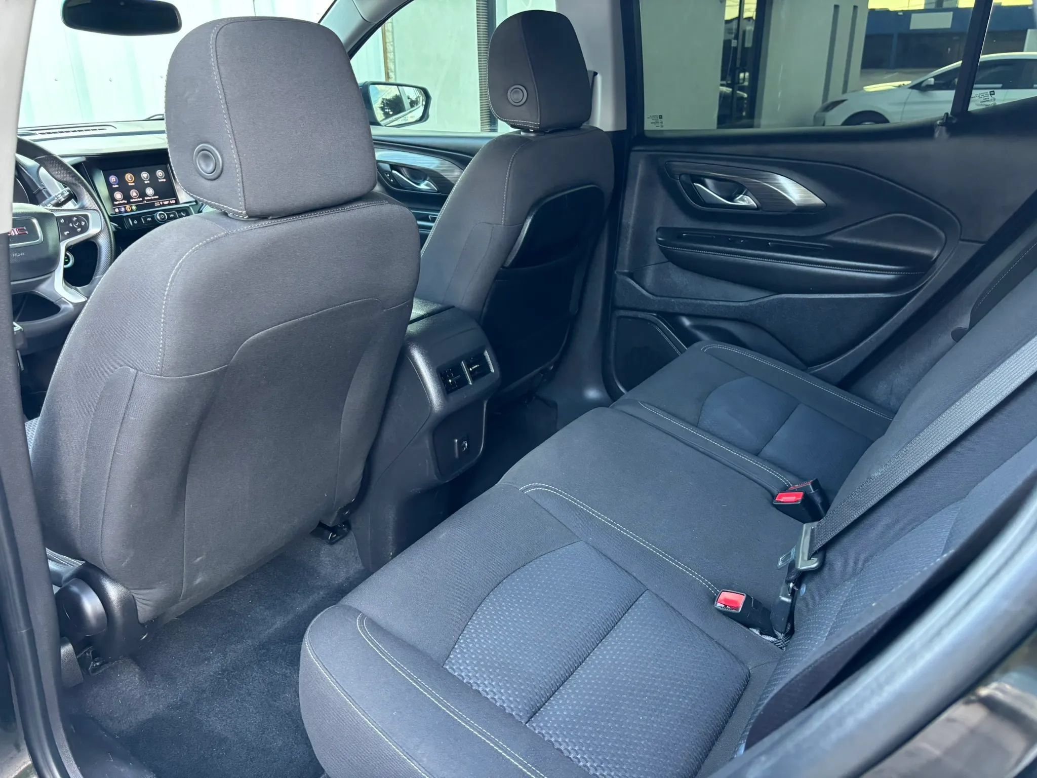 Used 2023 GMC Terrain SLE FWD image 41