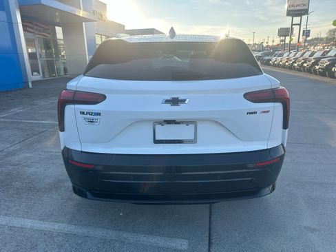 Used 2024 Chevrolet Blazer EV RS image 8