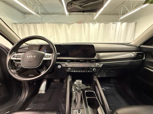 Used 2025 Kia Telluride S AWD/4WD image 18