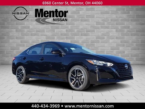 New 2025 Nissan Sentra SR w/ SR Premium Package FWD image 1