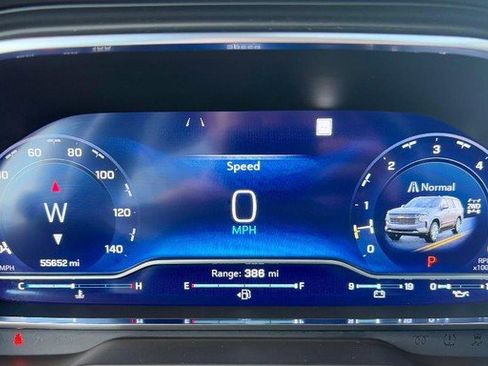 Used 2022 Chevrolet Suburban High Country image 25