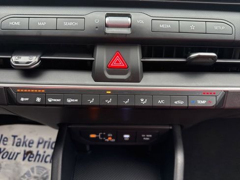 New 2025 Kia K4 LXS image 33