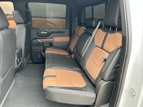 Used 2023 Chevrolet Silverado 3500 High Country image 23