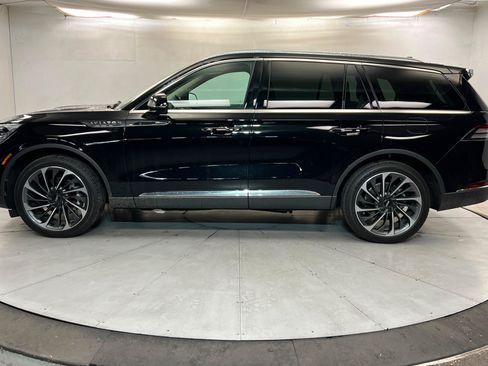 Used 2023 Lincoln Aviator Reserve w/ Equipment Group 201A AWD/4WD image 2