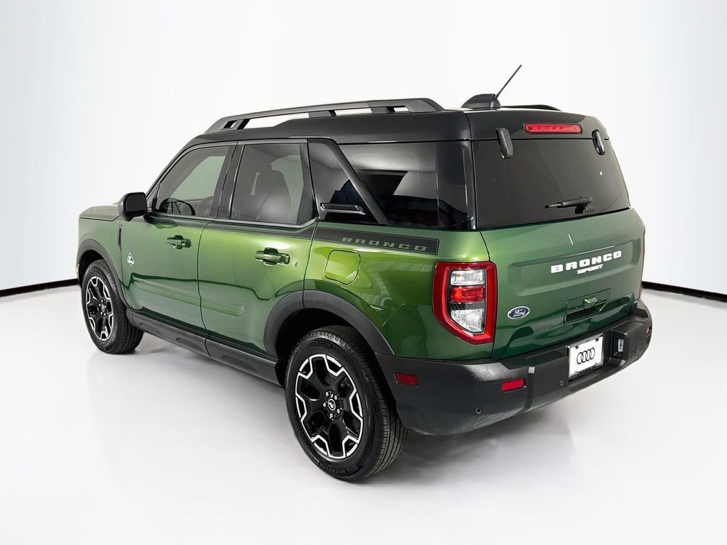 Used 2025 Ford Bronco Sport Outer Banks w/ Outer Banks Tech Package+ AWD/4WD image 7
