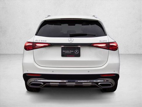 Certified 2025 Mercedes-Benz GLC 300 4MATIC image 6