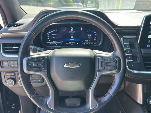 Used 2022 Chevrolet Tahoe RST w/ Luxury Package AWD/4WD image 17