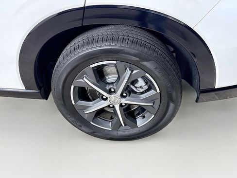 Certified 2024 Honda HR-V EX-L image 37