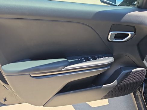 New 2026 Kia K4 FWD image 17