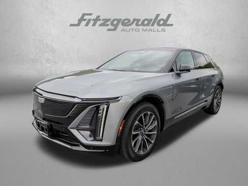 Certified 2024 Cadillac Lyriq Sport RWD image 3