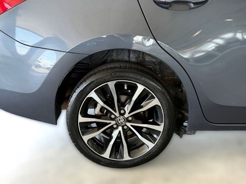 Used 2019 Toyota Corolla SE image 12