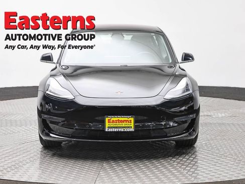 Used 2018 Tesla Model 3 RWD image 2