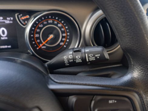 Used 2022 Jeep Wrangler Unlimited Sport AWD/4WD image 17