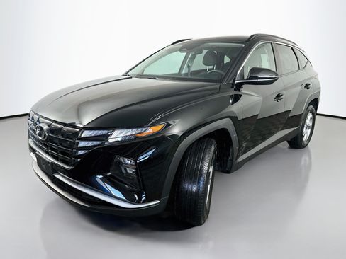 Certified 2023 Hyundai Tucson SEL AWD/4WD image 3