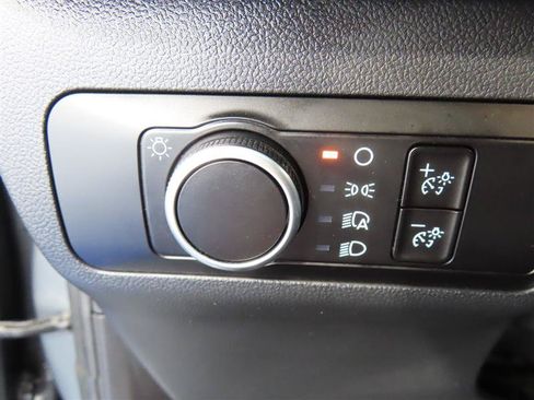 Used 2025 Ford Escape ST-Line FWD image 16