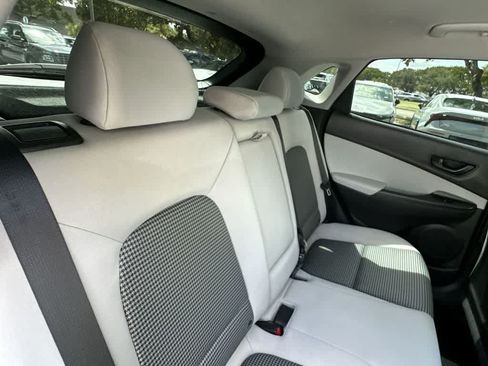Used 2023 Hyundai Kona SE w/ Cargo Package FWD image 13