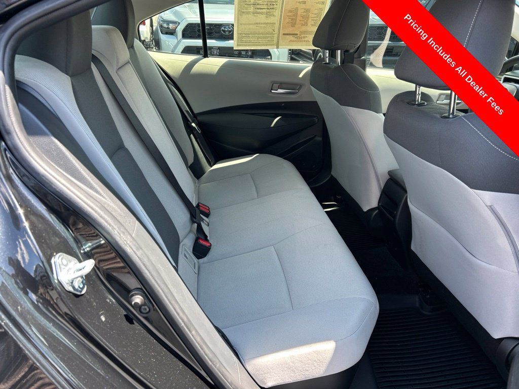Used 2021 Toyota Corolla LE FWD image 17