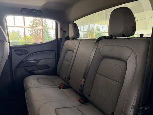 Used 2017 Chevrolet Colorado W/T AWD/4WD image 21