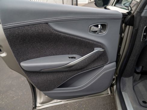 Used 2021 Aston Martin DBX image 26