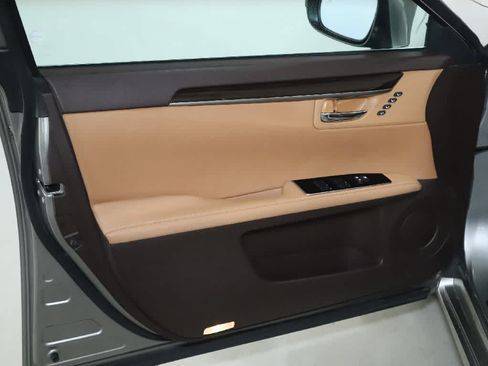Used 2018 Lexus ES 350 w/ Premier Package FWD image 15