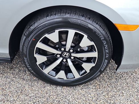 Certified 2026 Honda Odyssey EX-L image 10
