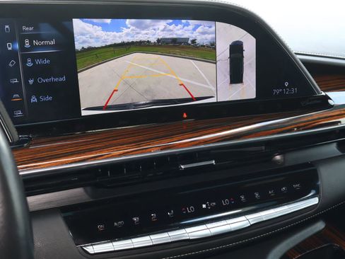 Used 2021 Cadillac Escalade ESV Premium Luxury w/ Driver Assist Tech Package image 37