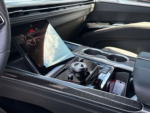 Used 2026 Cadillac Escalade V w/ LPO, ONYX Package image 53