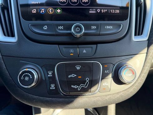 Used 2022 Chevrolet Malibu LS FWD image 24