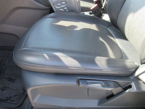 Used 2022 Ford Transit Connect XL image 24