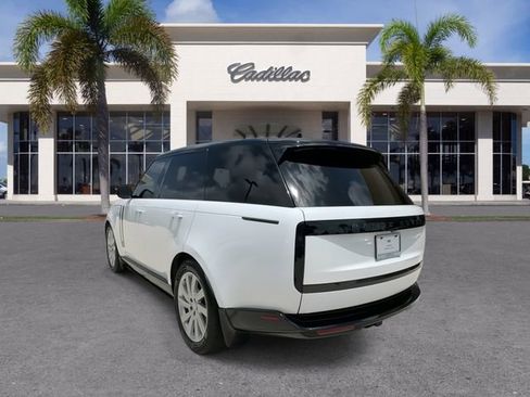 Used 2024 Land Rover Range Rover SE AWD/4WD image 11