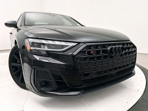 Used 2024 Audi S8 image 11