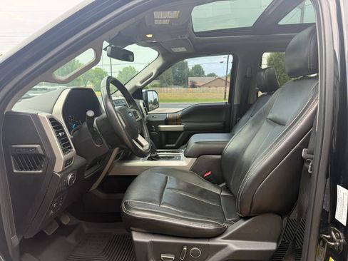 Used 2018 Ford F150 Lariat w/ Equipment Group 502A Luxury AWD/4WD image 10
