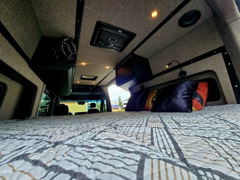 Used 2024 Mercedes-Benz Sprinter 2500 image 15
