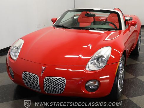 Used 2007 Pontiac Solstice Convertible w/ Preferred Package image 16