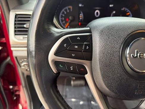 Used 2018 Jeep Grand Cherokee Limited AWD/4WD image 30