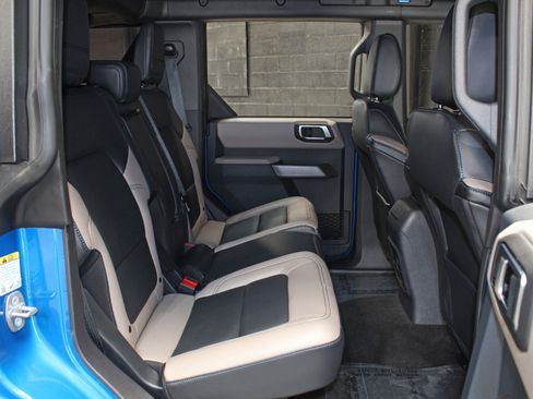 Used 2023 Ford Bronco Wildtrak AWD/4WD image 60