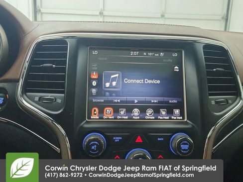 Certified 2017 Jeep Grand Cherokee Summit w/ Platinum Series Group AWD/4WD image 24