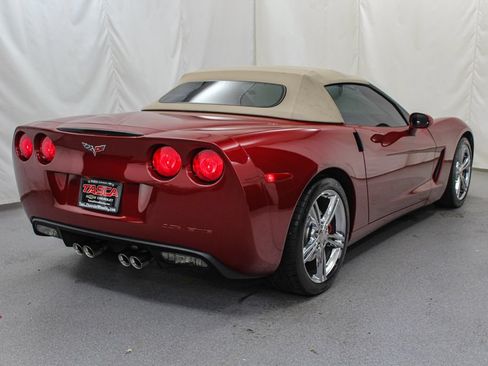 Used 2010 Chevrolet Corvette Convertible w/ Preferred Equipment Group RWD image 9