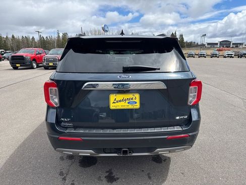 Certified 2022 Ford Explorer XLT w/ Equipment Group 202A AWD/4WD image 2