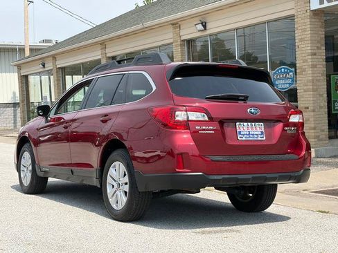 Used 2015 Subaru Outback 2.5i Premium AWD/4WD image 3