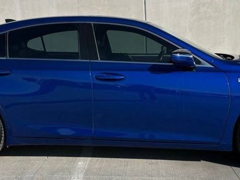 Used 2023 Lexus ES 350 F Sport w/ Accessory Package (Z2) image 3