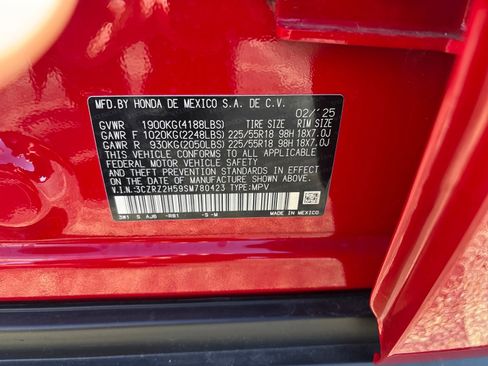 Used 2025 Honda HR-V Sport image 30