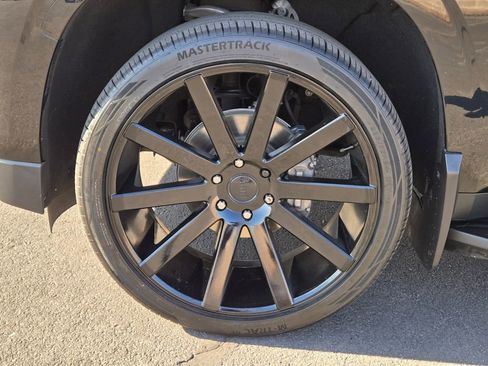 Used 2022 Chevrolet Tahoe LT image 9