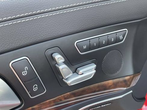 Used 2014 Mercedes-Benz SL 550 image 19