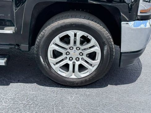Used 2018 Chevrolet Silverado 1500 LTZ RWD image 9