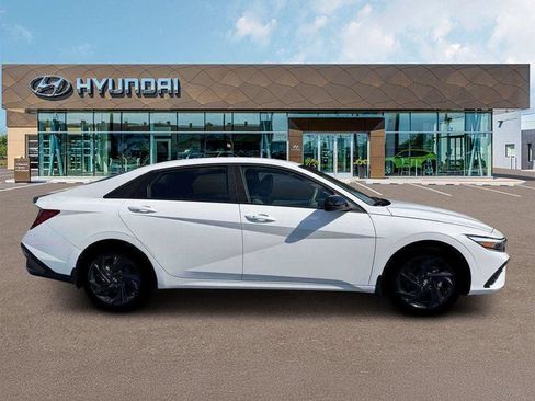 New 2026 Hyundai Elantra Sport FWD image 9