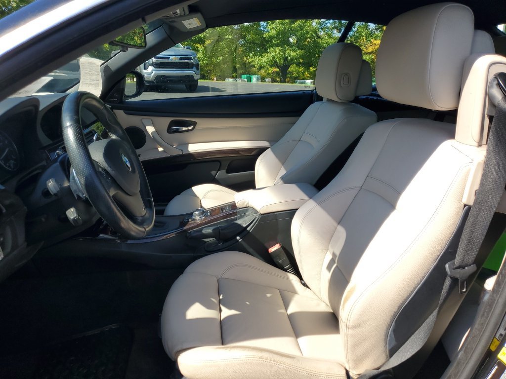 Used 2013 BMW 328i Convertible RWD image 5