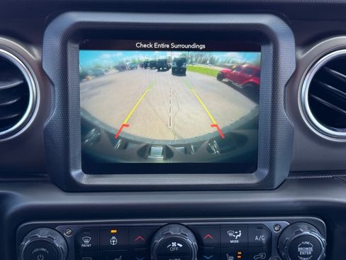 Used 2018 Jeep Wrangler Unlimited Rubicon AWD/4WD image 13